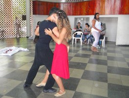 Alunos de Dança se apresentam no Centro Espaço Universitário da Ufal