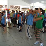 Pessoas com deficiência participam de atividades promovidas por alunos de Educação Física