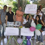 Alunos de Comunicação Social recepcionam calouros no campus