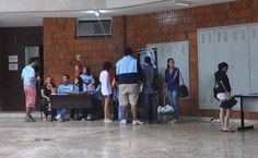 Mesmo debaixo de chuva os estudantes de Direito foram ao encontro