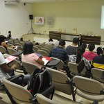 Evento discute o ensino de línguas estrangeiras e literatura em escolas públicas