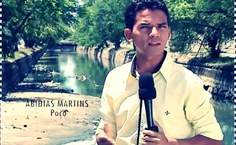 Estudante Abidias Martins como repórter na reportagem sobre o Riacho Salgadinho