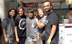 Participação de grupos de estudantes da universidade australiana