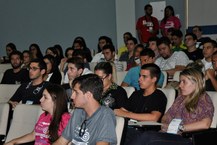 Evento incentiva empreendedorismo por universitários