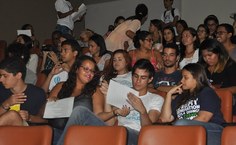 Em clima de descontração feras de Jornalismo e Relações Públicas são recepcionados na Semana de Comunicação (Secom)