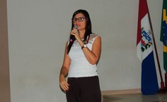 Berenice Correia revela a importância do colaborador, que pode acompanhar e substituir os bolsistas das pesquisas