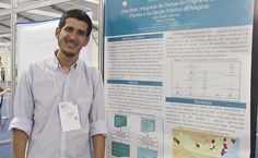 João Paulo Clarindo apresenta seu trabalho na Jornada Nacional de Iniciação a Ciência e Tecnologia