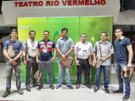 Estudantes do Ceca apresentam trabalhos sobre melhoramento de plantas