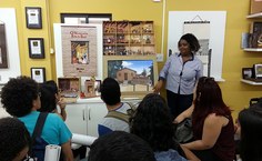 Alunos em visita à gráfica em Pernambuco