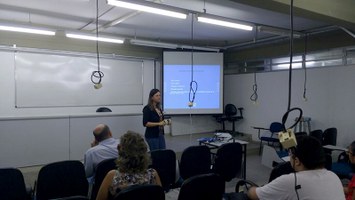 Estudantes de Química debatem sobre estágio