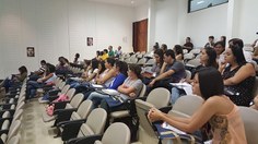 Alunos debatem sobre o tema das drogas de forma interdisciplinar