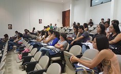 Alunos debatem sobre o tema das drogas de forma interdisciplinar