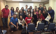 Lianna Tavares (a quarta da esquerda para direita na última fileira) e os bolsistas da Fulbright, no encontro em São Paulo