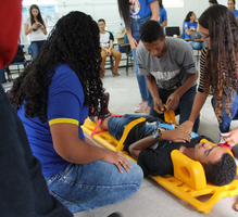 Estudantes recebem aula de primeiros socorros em parceria com Paespe