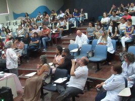 Gestão de qualidade hospitalar marca acolhimento de estagiários do HU