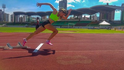 Estudante Ciane de Jesus da equipe de atletismo. Foto: Arquivo Pessoal