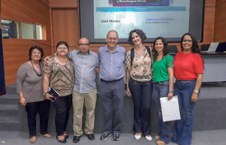 Professor da USP com professores e alunos da Ufal