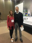 Kelliany com os pesquisador Edgar Zanotto, da USP