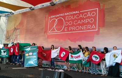 foto de Juliano Adriano (MST) do encontro nacional de 20 anos do Pronera