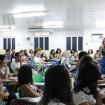 Alunos debatem ‘O poder da comunicação em rede’