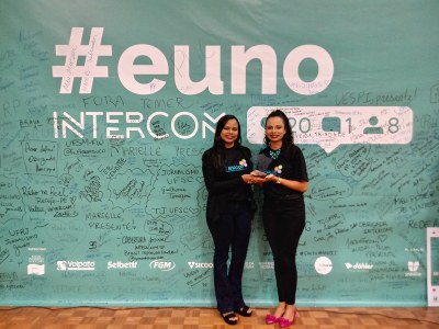 Estudantes receberam o troféu em Santa Catarina