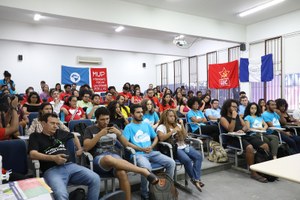 A gente que lute toma posse para mandato de um ano no DCE