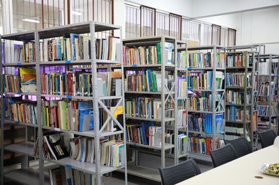 Acervo da nova biblioteca do Cedu está recheado | nothing