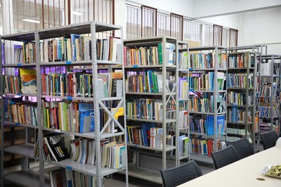 Acervo da nova biblioteca do Cedu está recheado