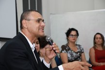 Vice-reitor,_José_Vieira,_destaca_a_alegria_do_lançamento_do_Programa_Línguas_Estrangeiras_no_Interior._Foto_Thiago_Prado_2.jpg