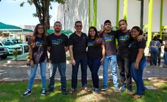 Professor Denis e os bolsistas