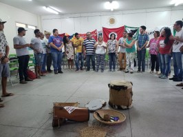 Curso de Realidade Brasileira começa com repúdio à Ditadura Militar