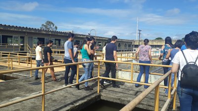 Visita aos tanques de floculação e decantação da ETA Pratagy da Casal