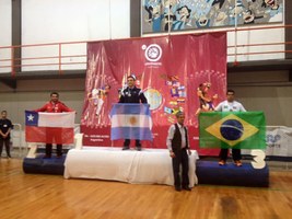 Ação de extensão ajuda projeto com atletas em situação carente