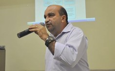 Amauri Barros, pró-reitor de graduação