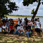 Estudantes de Penedo instalam placas informativas na Orla do Barro Vermelho