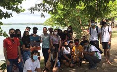 Estudantes da Ufal e do Ifal durante o trabalho