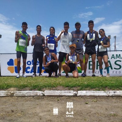 Equipe aguerrida, que estuda, trabalha, pratica esporte e representa muito bem a Ufal