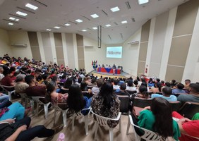 Auditório da Ufal ficou lotado para a entrega das medalhas da OBMEP aos estudantes