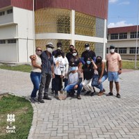 Campus do Sertão realiza plantio de mudas em projeto de gestão de resíduos