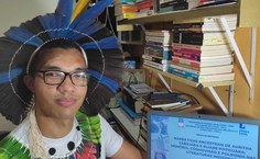 Joel pesquisa literaturas indígenas