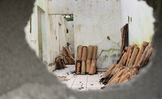 Cenário em Bebedouro é de destruição e abandono (Foto - Larissa Lopes)