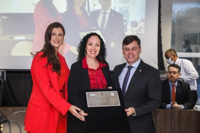 Presidente da OAB/AL, Vagner Paes, a presidente da Comissão de Ensino Jurídico da OAB, Ingrid Dantas e a diretora da FDA/Ufal, Elaine Pimentel