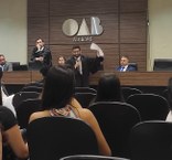 O aluno Antônio Milhazes durante sustentação oral