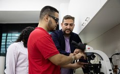 Projeto da Ufal cria Laboratório Inclusivo de Parasitologia para estudantes cegos