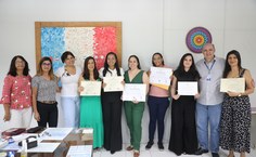 Neide Nobre (CPG/Propep), Iraildes Assunção (Pró-reitora/Propep), Eliane Cavalcanti (vice-reitora), Josenilda Cavalcante, Mônica Bezerra, Rossana Toledo, Ellen Lopes, Luciana dos Santos, Josealdo Tonholo (reitor), Berenice Pimentel.