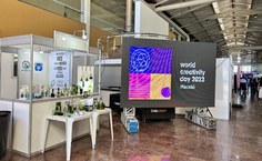 Estande de apresentação do projeto no World Creativity Day