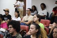 Gessitânio Guedes (de óculos e blusa creme) participará falou sobre a expectativa de ser monitor da Bienal