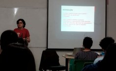 Aula do curso de extensão da licenciatura em Educação Física