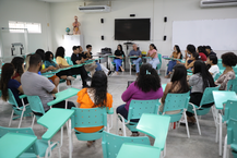 Reunião dos novos bolsistas com os coordenadores Roberaldo Carvalho e Geiza Correia