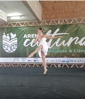 Curso de extensão da Escola de Artes realiza mostra de balé clássico